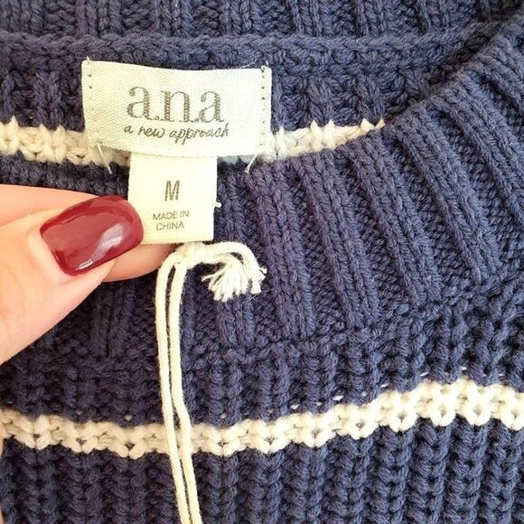 A.N.A. Womens Sweater Blue M  Striped Knit Crew Neck New - Picture 3 of 8